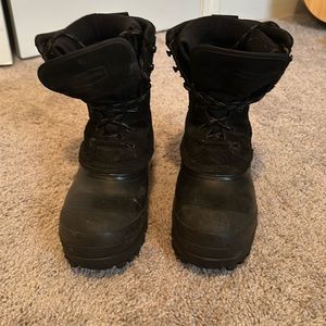 Winter boots